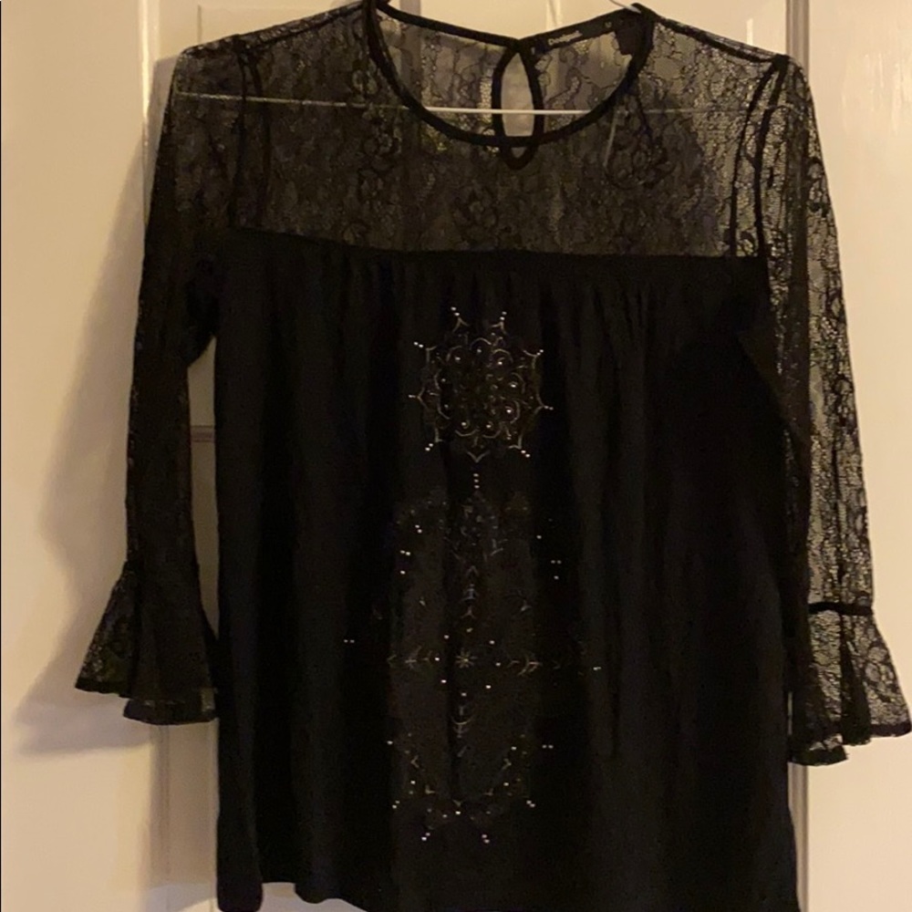 Desigual lacy black top M